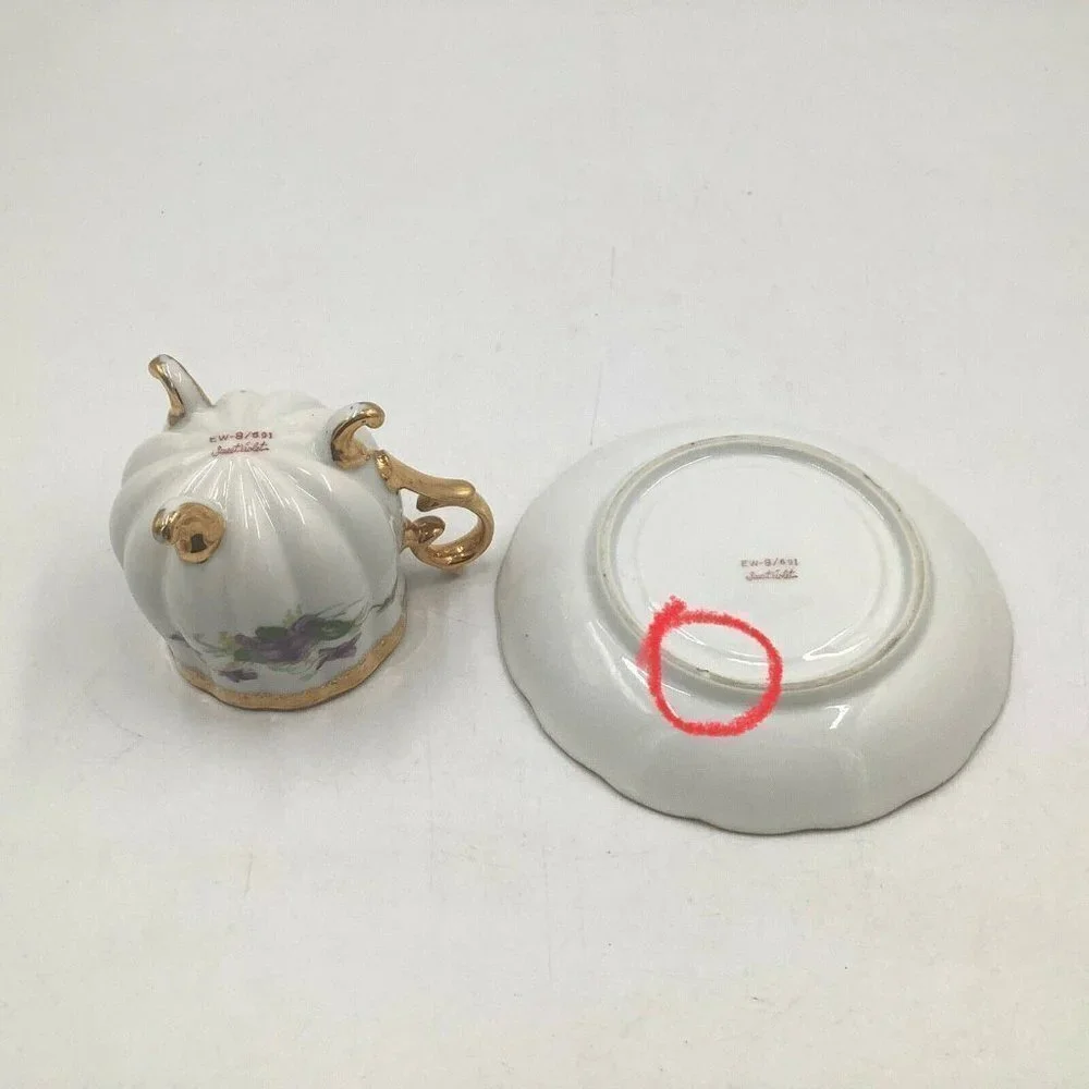 TEA Cup and Saucer Sweet Violets‎ Ew 8/691
